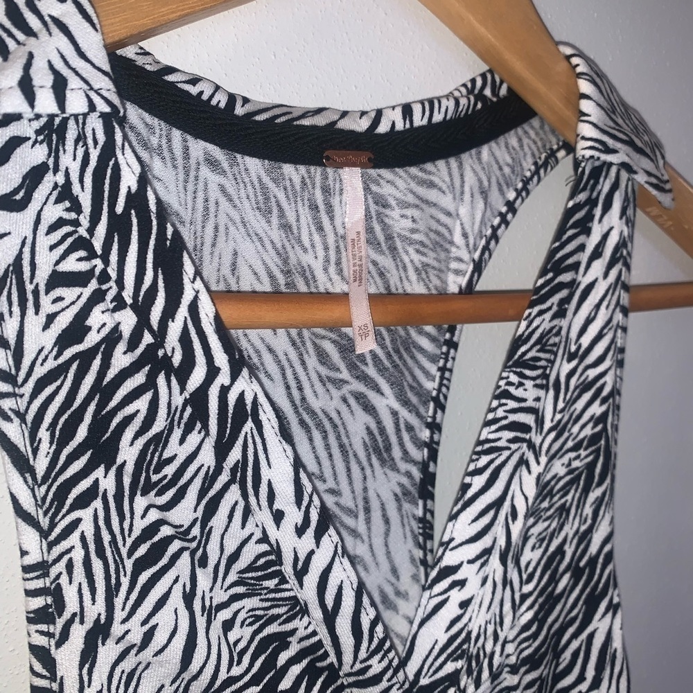NWT FREE PEOPLE Coco white and black tank - Picture 6 of 10